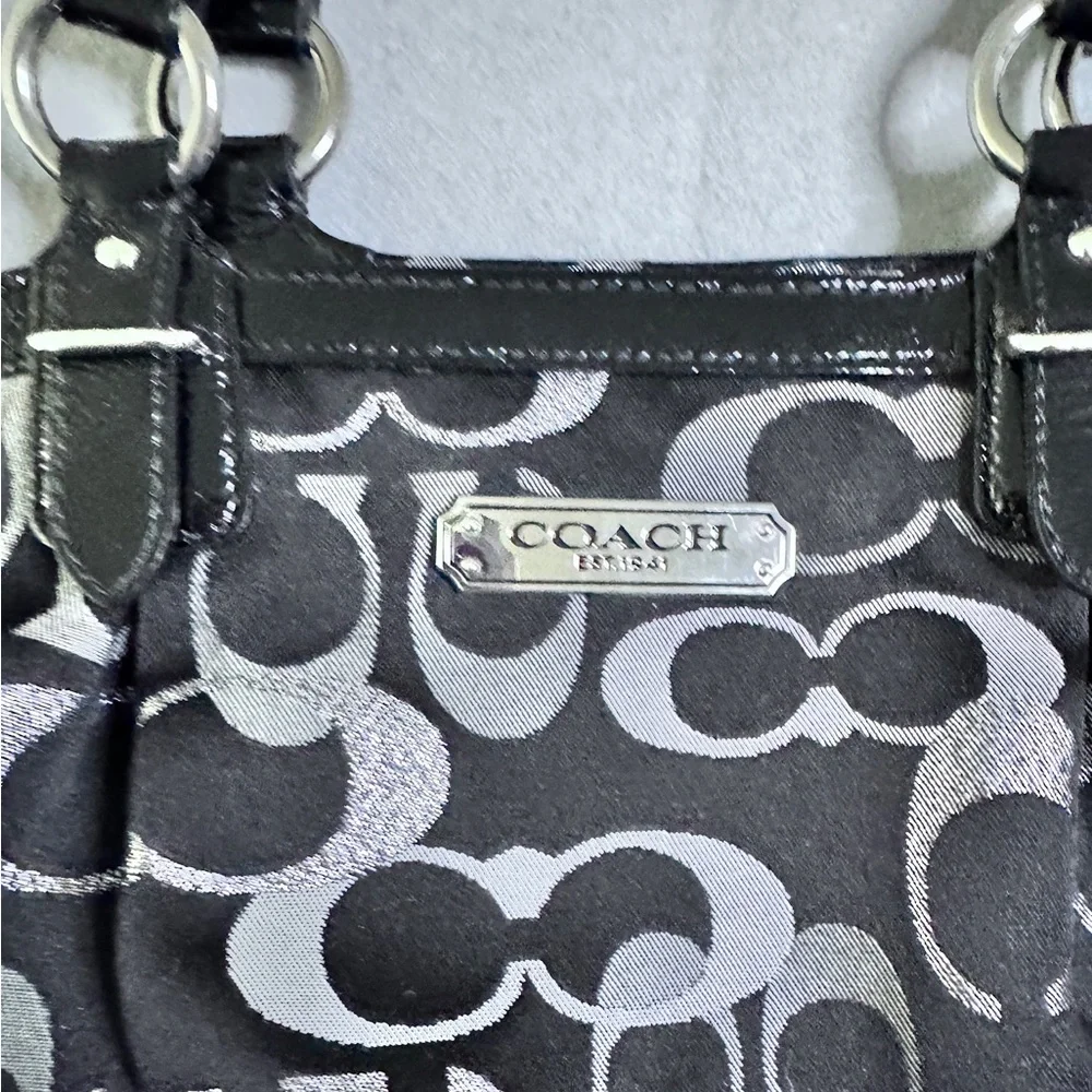 Coach Women's Metallic Silver Black SoHo Signature Shoulder Bag Tote F19664 Y2K - Picture 4 of 16